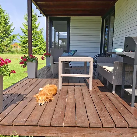 Urlopownia-domki Z Indywidulanym Ogrodzeniem-dogfriendly-duzy,zielony Teren *