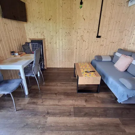 Urlopownia-domki Z Indywidulanym Ogrodzeniem-dogfriendly-duzy,zielony Teren *